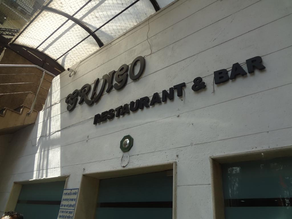 Sukh Hotel Bombay Exterior foto