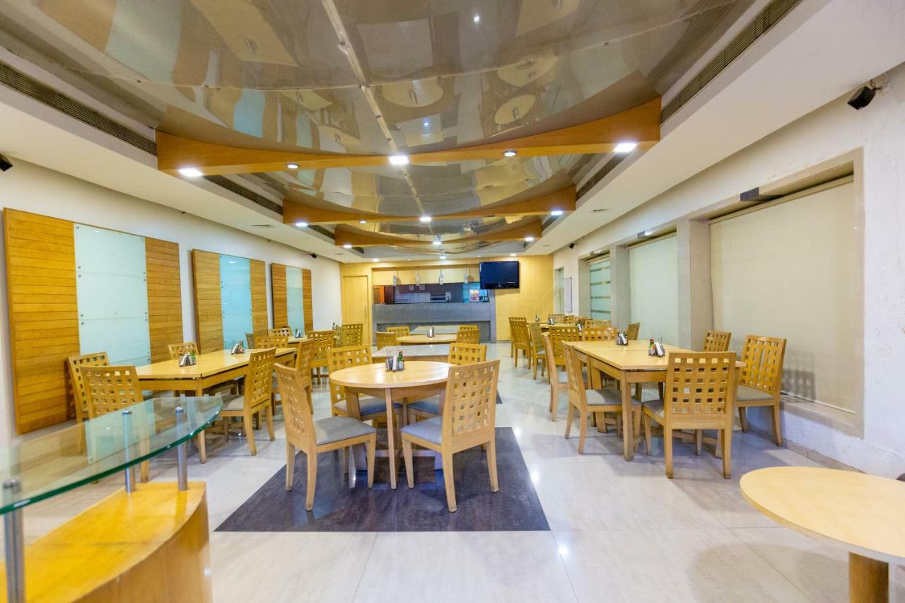 Sukh Hotel Bombay Exterior foto