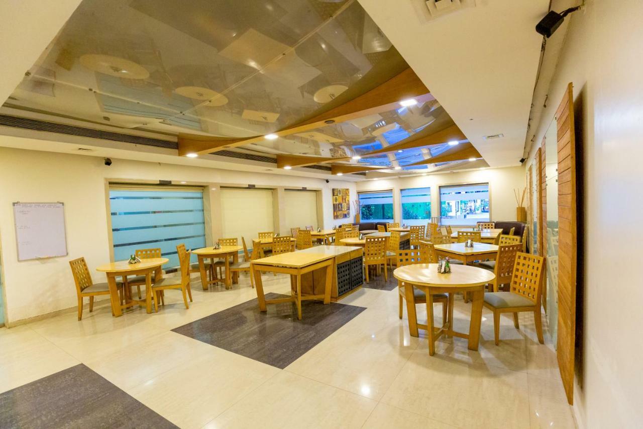 Sukh Hotel Bombay Exterior foto