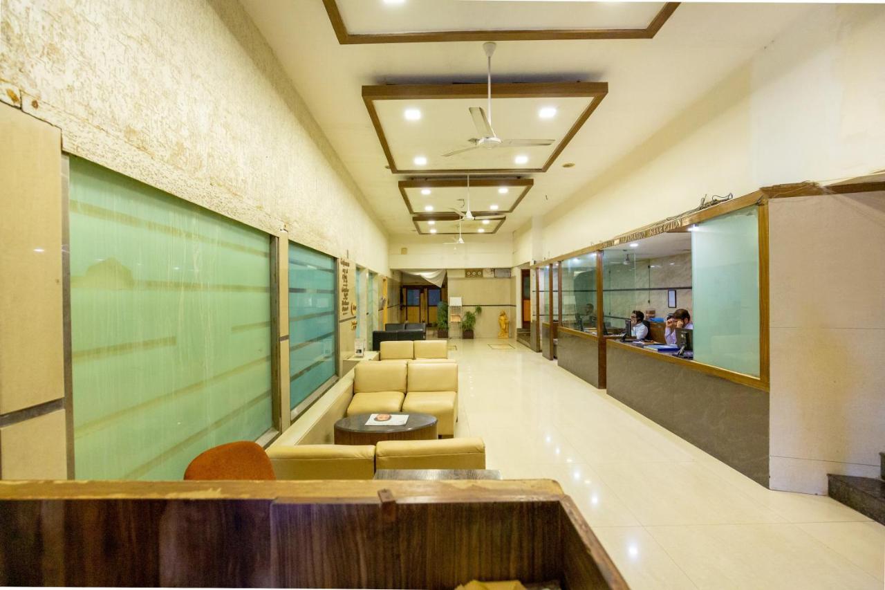 Sukh Hotel Bombay Exterior foto